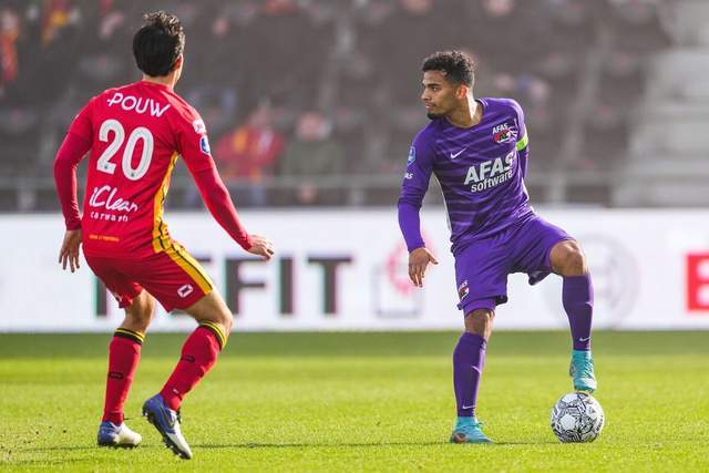 切尔西一路"躺赢"遭看衰 巴黎五冠王志在必得?