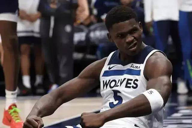 曼联新帅救火首战磕曼城 遭数据看衰平局都难