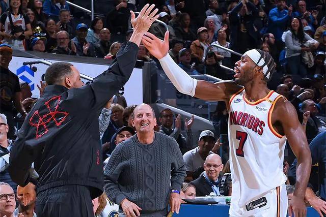 KD复出30+8太阳止3连败 文班绝杀马刺胜开拓者